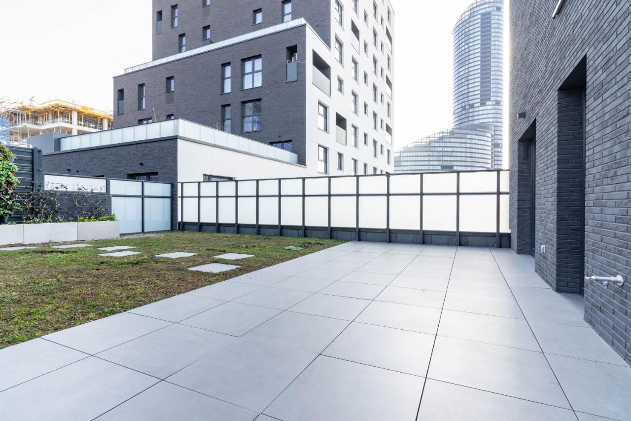 Wrocapartments Starcenter - Parking Free ヴロツワフ エクステリア 写真